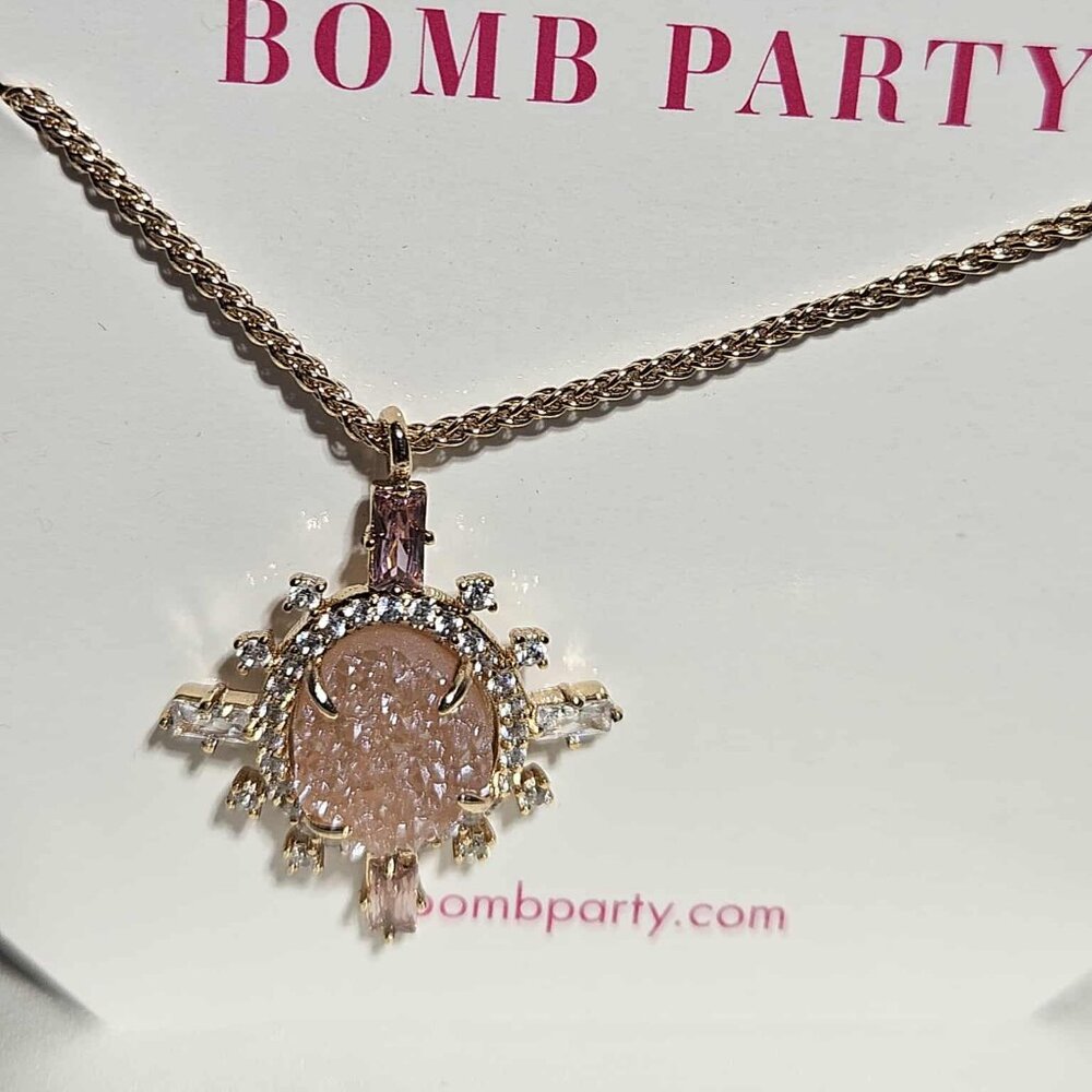 Iceland Dreams - Druzy Ice Dreams Necklace